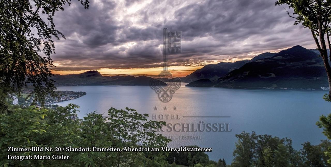 Hotel Restaurant Goldener Schluessel Altdorf Exterior foto