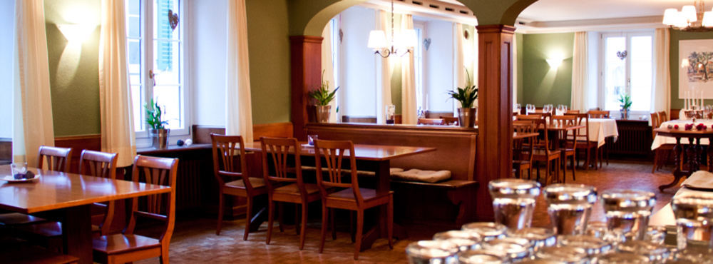 Hotel Restaurant Goldener Schluessel Altdorf Exterior foto